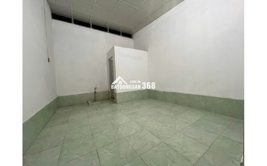 Phòng trọ giá rẻ 24m2, ngay trong khu dân cư Tân Phú Thạnh, gần Đại học Võ Trường Toản